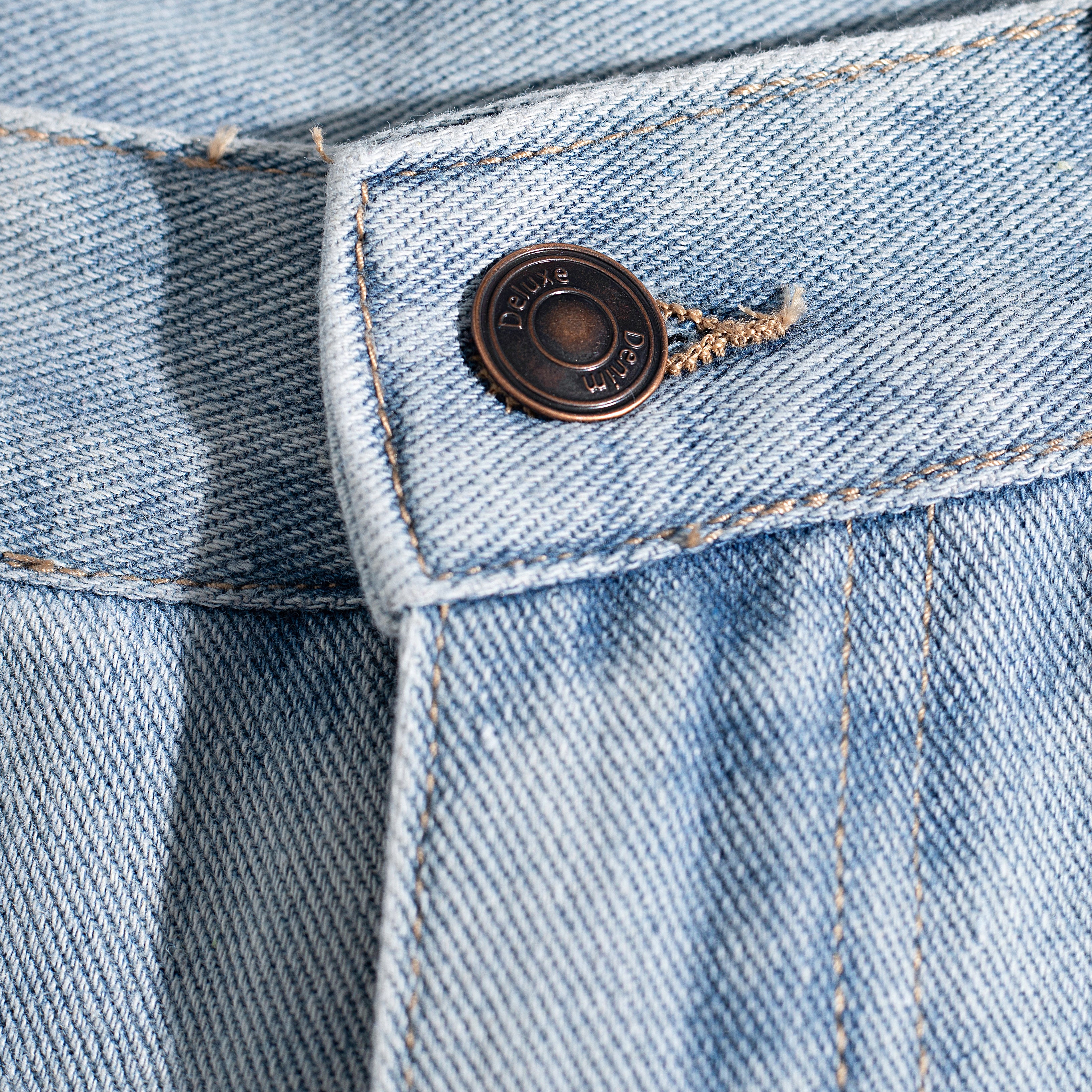 Light Wash Brush Mark Baggy Jeans