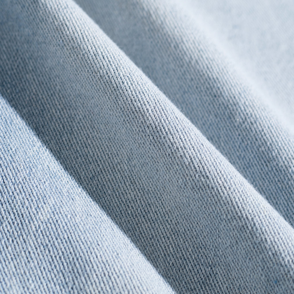 Front Brush Mark Baggy Curved Jeans